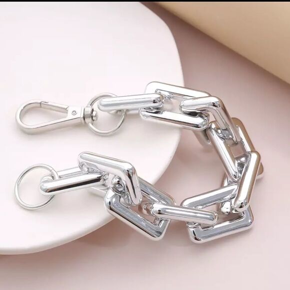 Silver Chunky Link Bangle Bracelet  NEW - Picture 1 of 4